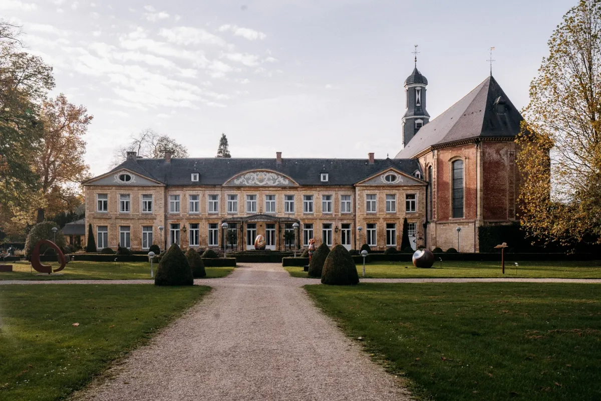 Chateauhotel met oprijlaan